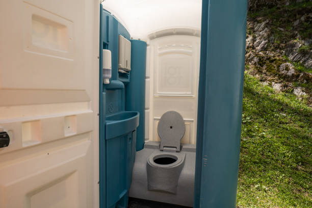 Best Sanitation services for porta potties  in Cedar Rapids, IA